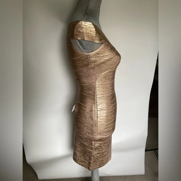 Herve Leger Rose Gold Criss Cross off the Shoulder Bandage Dress NWT - Picture 6 of 10